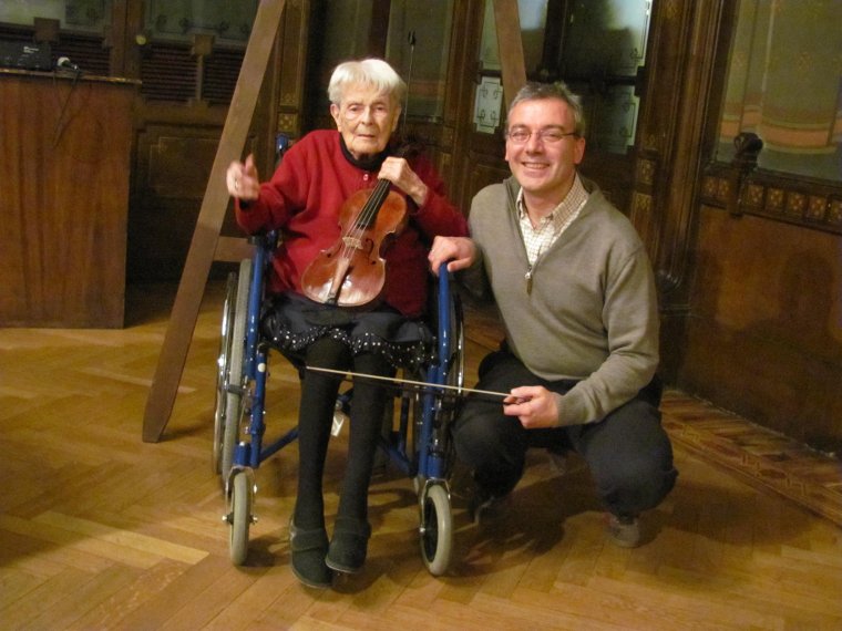 Ms. gessaga, the owner of the violin